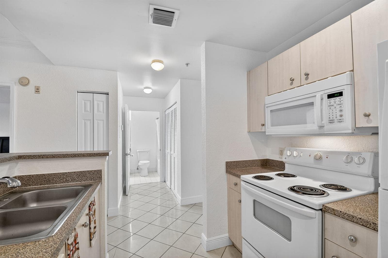 1805 N Flagler Drive 115 photo 6