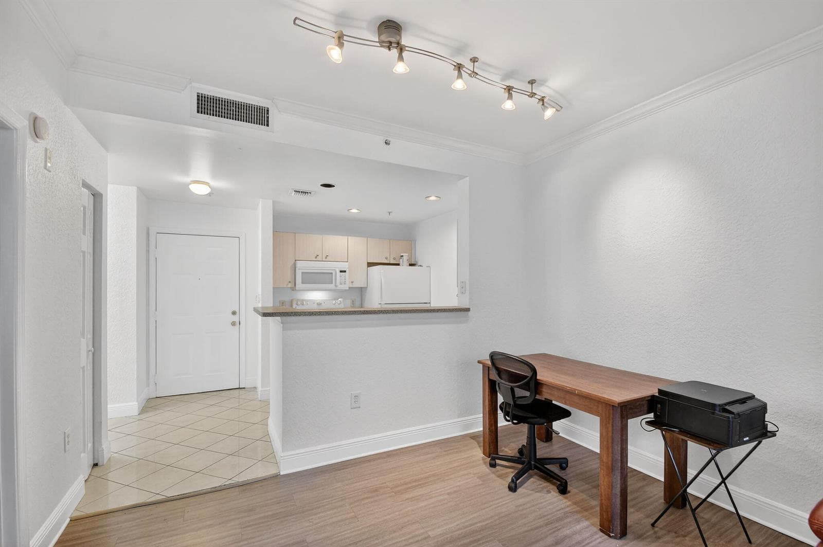 1805 N Flagler Drive 115 photo 5