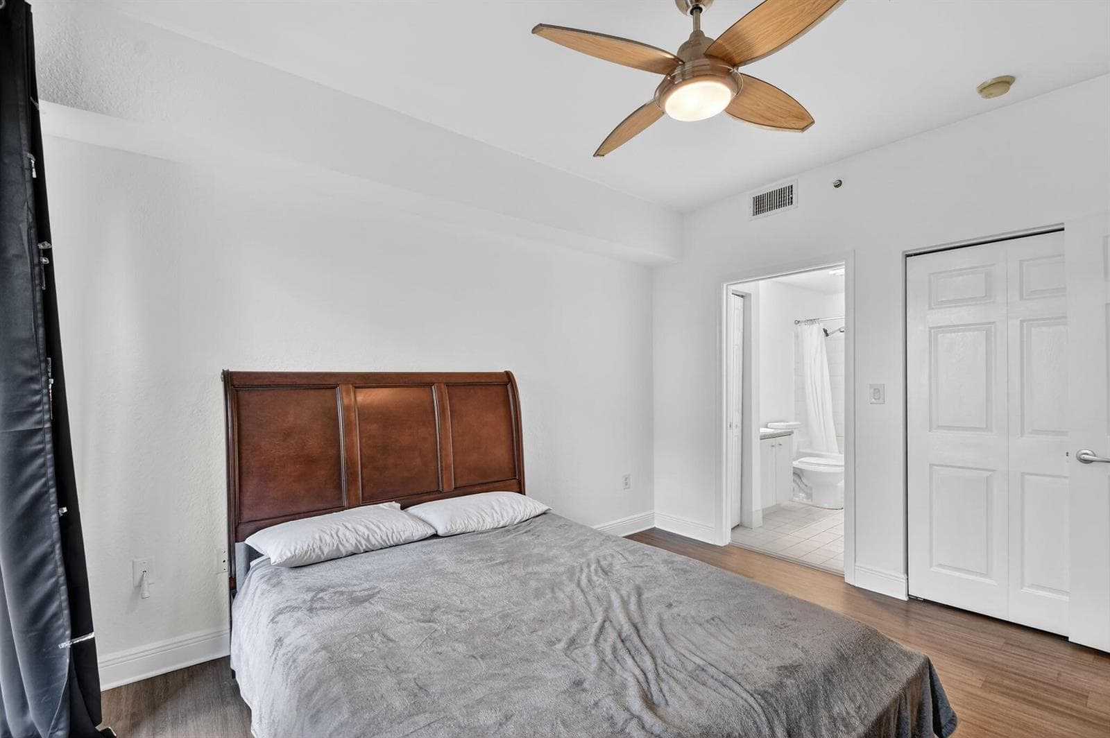 1805 N Flagler Drive 115 photo 14
