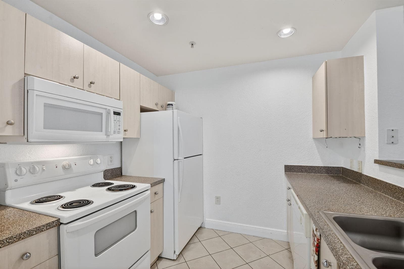 1805 N Flagler Drive 115 photo 8