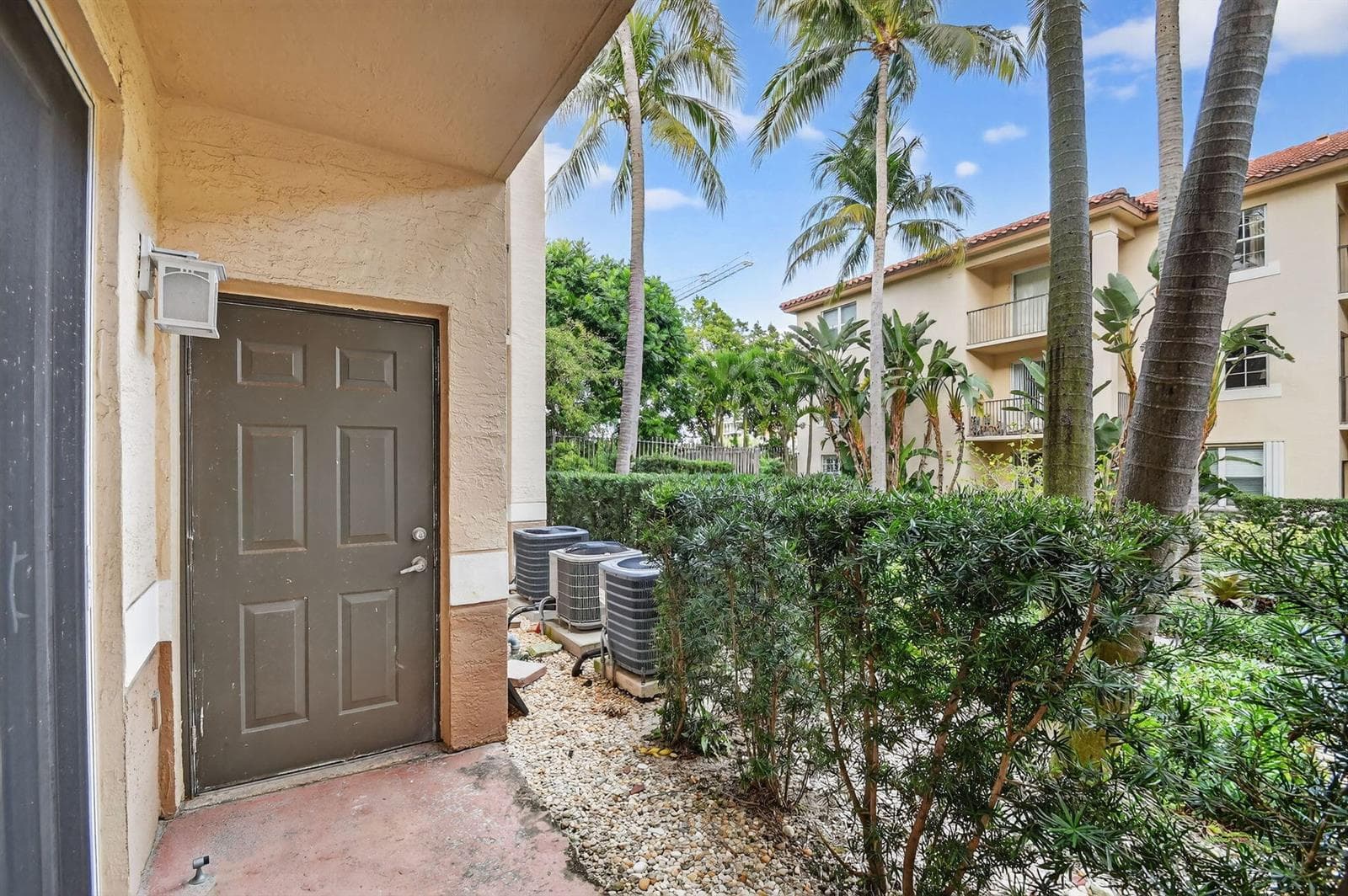 1805 N Flagler Drive 115 photo 21