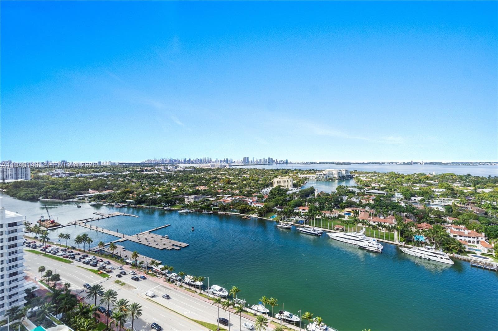 4779 Collins Ave 2607 photo 3