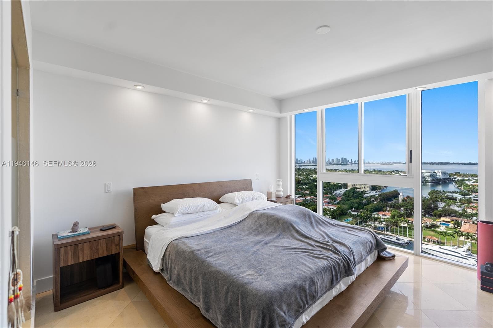 4779 Collins Ave 2607 photo 21