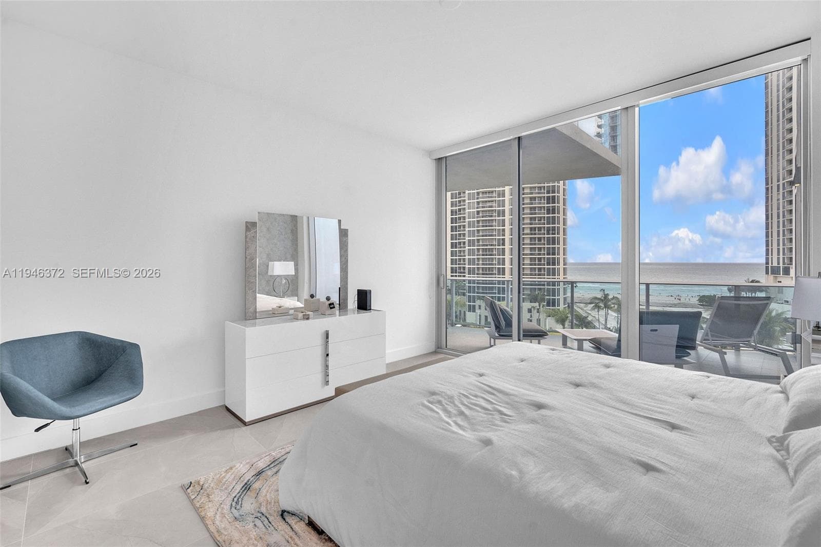 17550 Collins Ave 504 photo 16