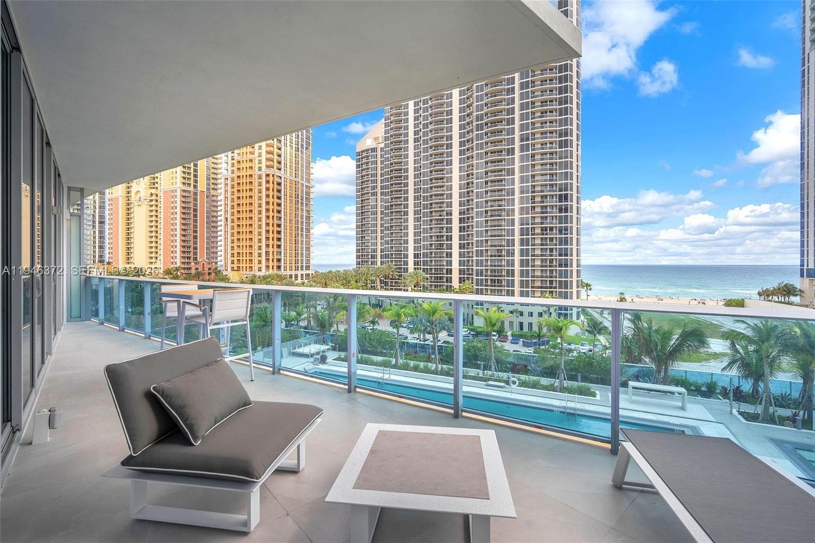 17550 Collins Ave 504 photo 10