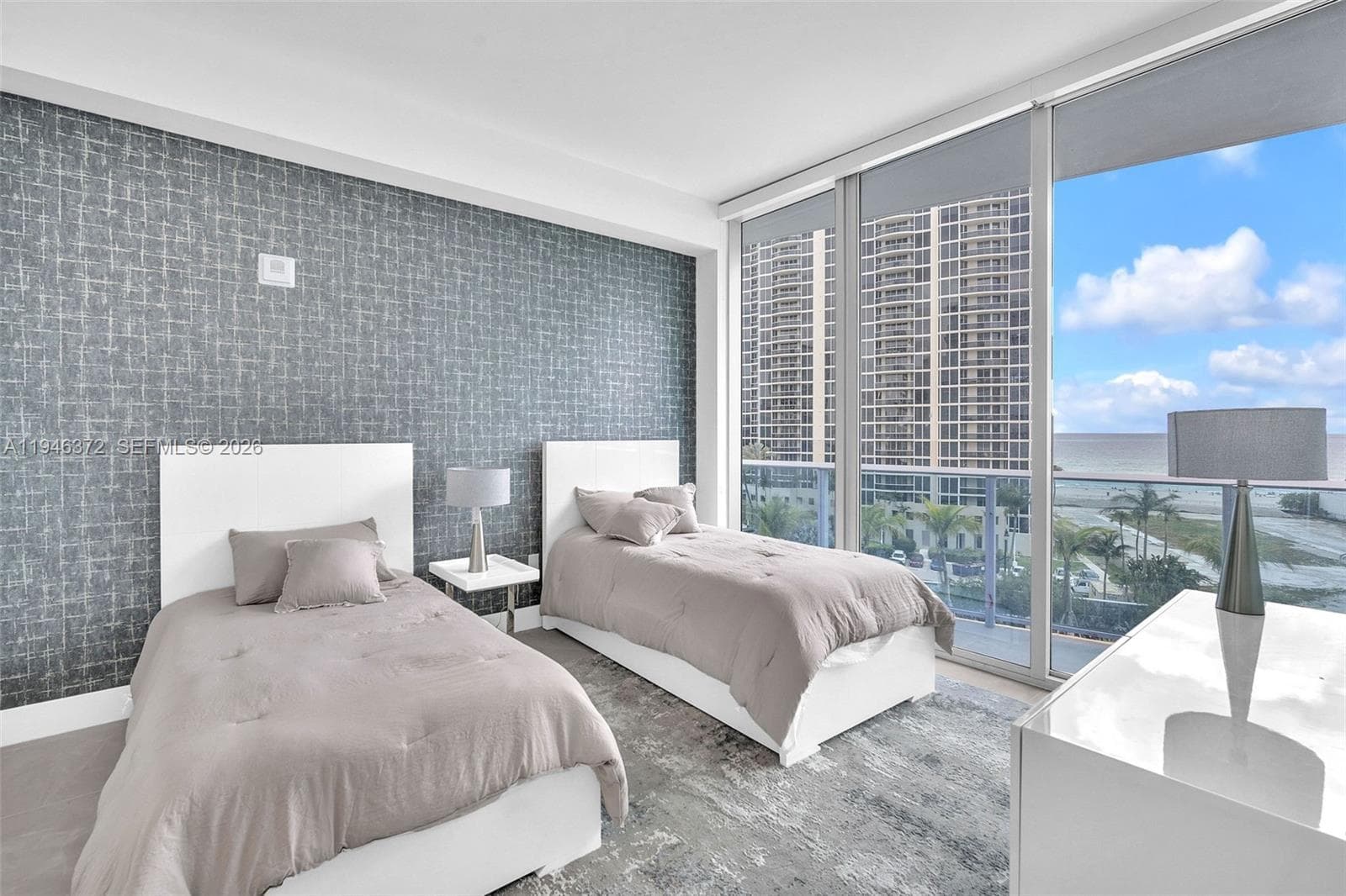 17550 Collins Ave 504 photo 18