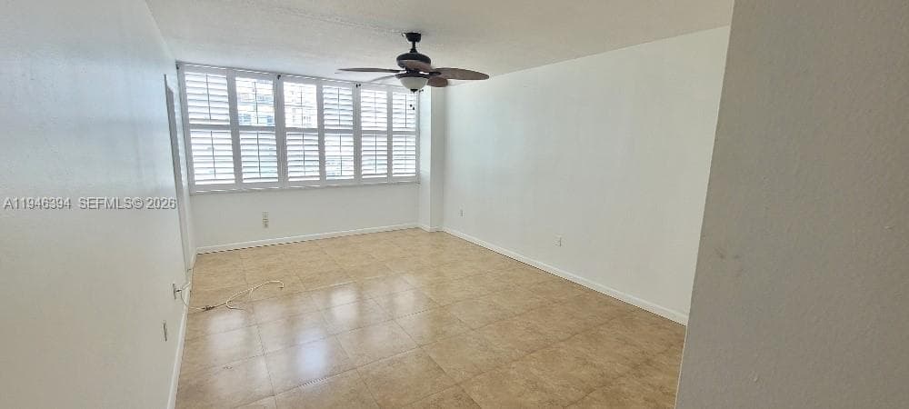 18061 Biscayne Blvd 301 photo 18