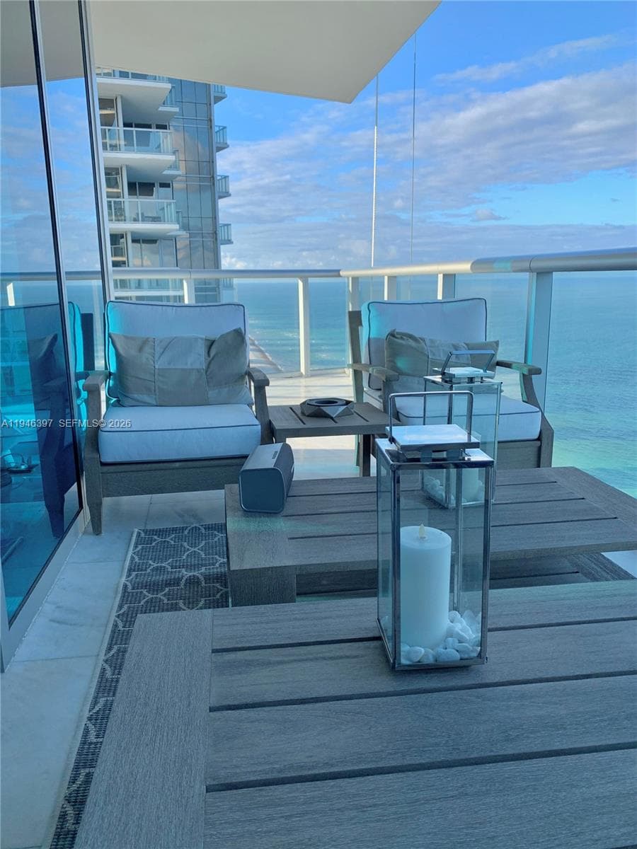 17001 Collins Ave 3808 photo 4