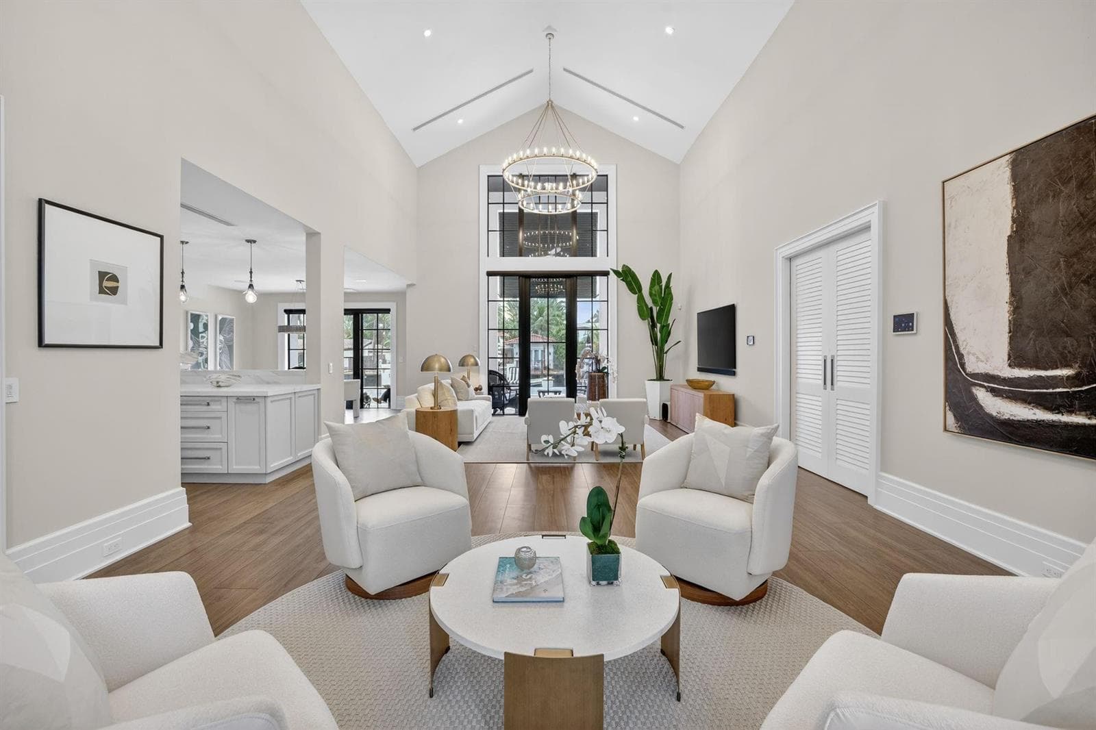 400 Mola Avenue photo 12