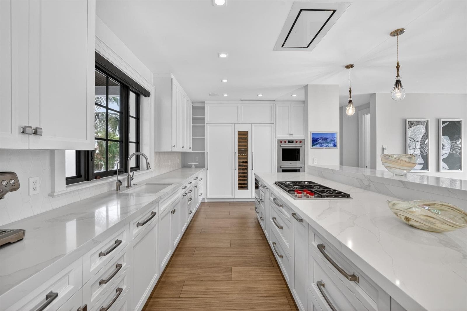 400 Mola Avenue photo 18