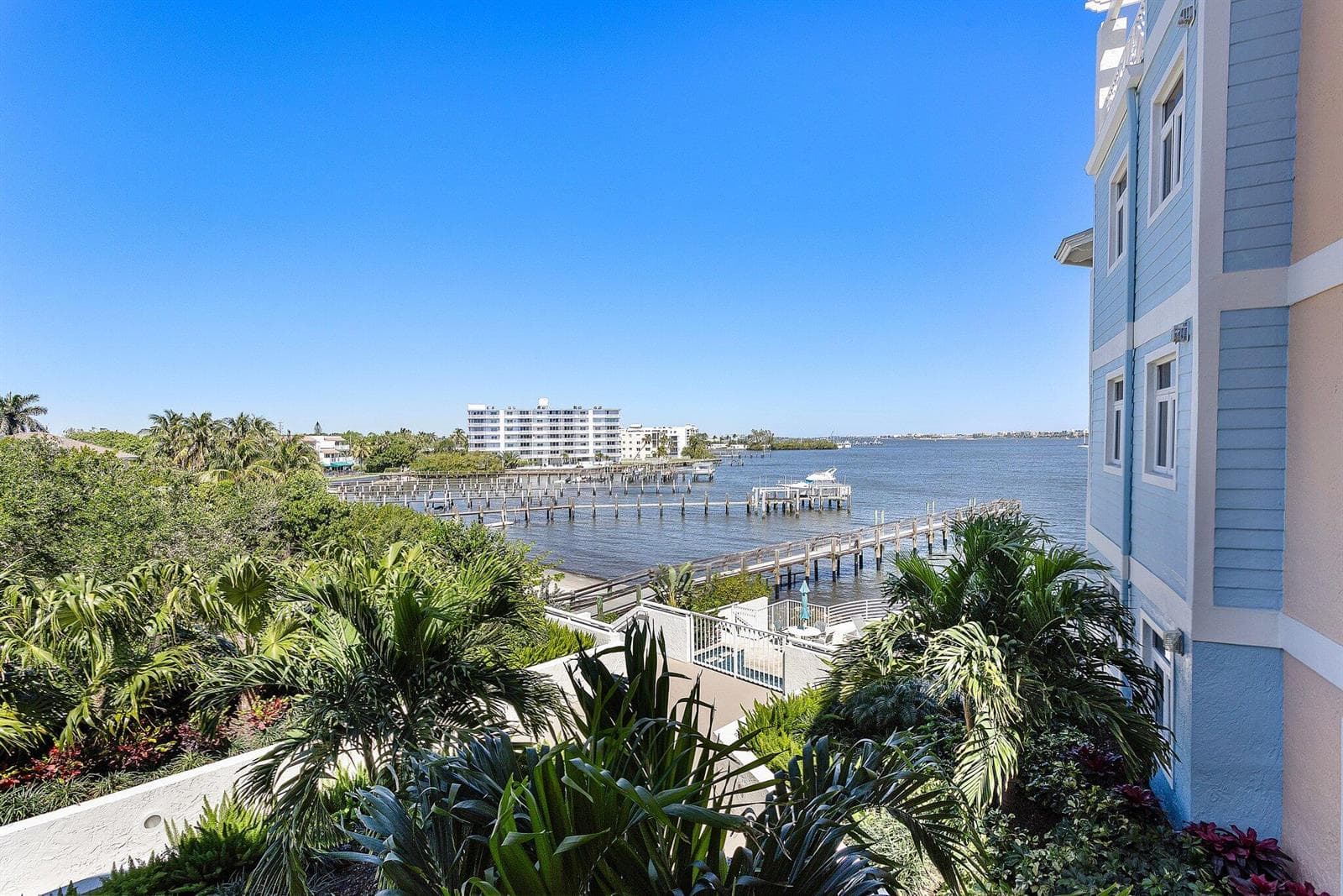 309 E Ocean Avenue 205 photo 20