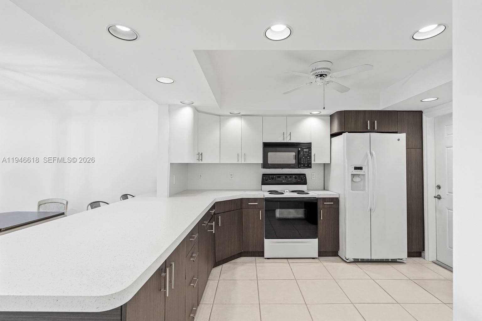 3121 51st St 203E photo 6