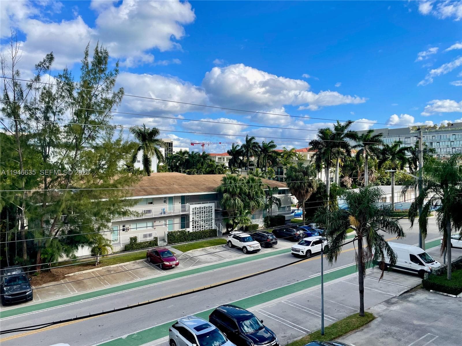 9800 W Bay Harbor Dr 404 photo 23