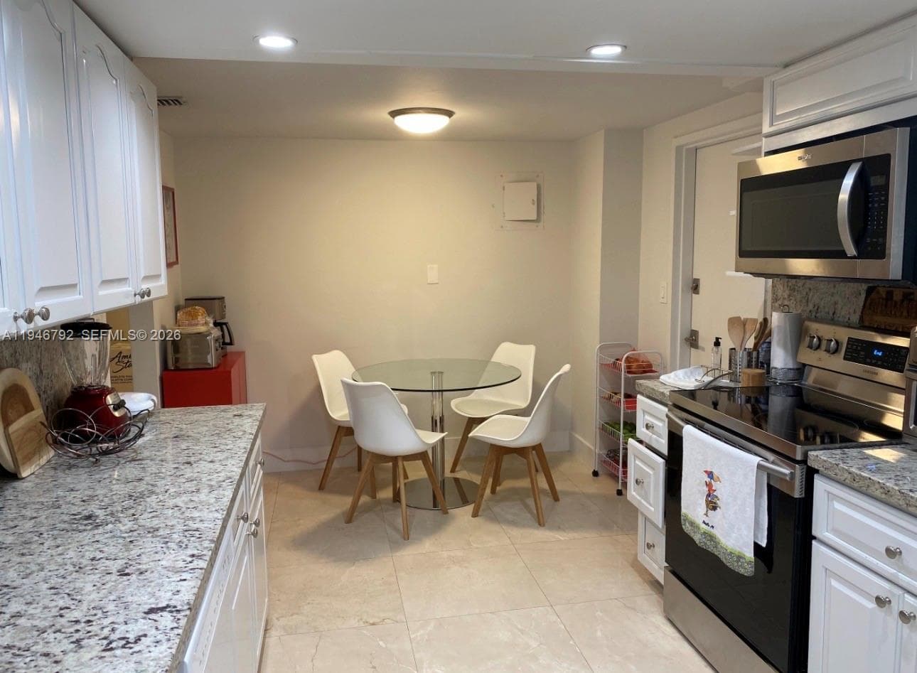 155 Ocean Lane Dr 611 photo 3