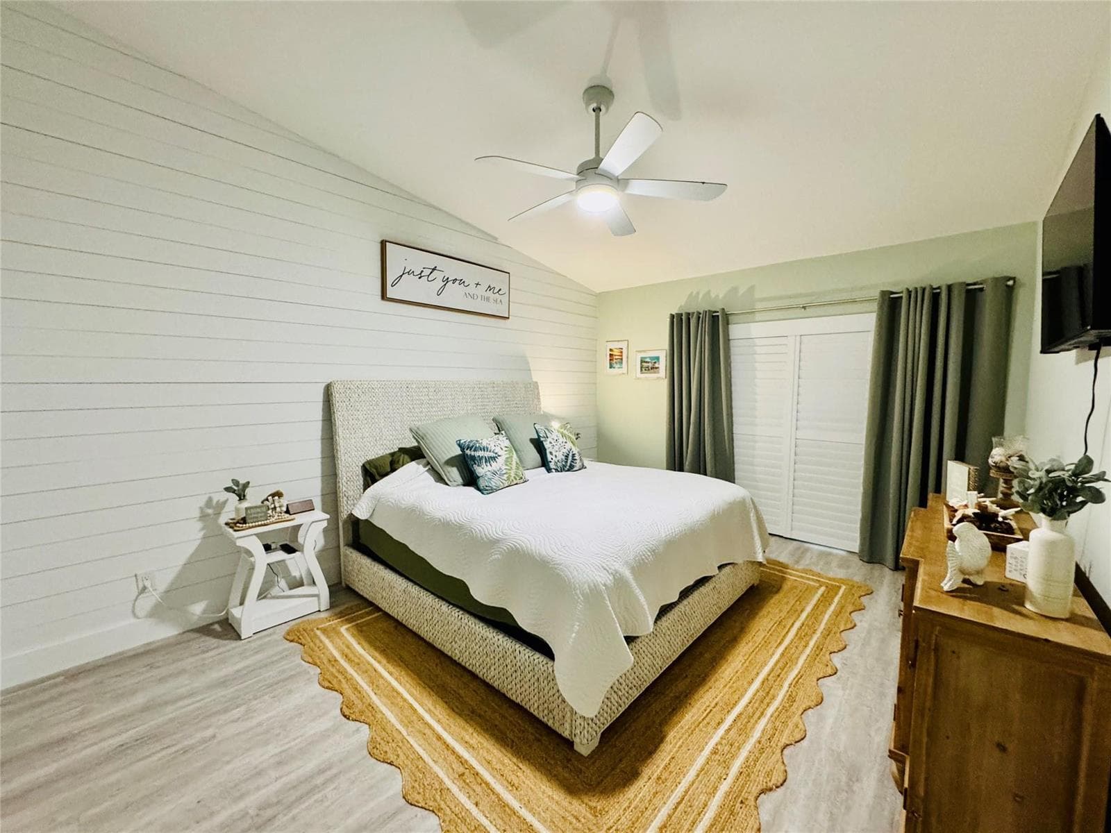 3216 S Lakeview Circle 5202 photo 23