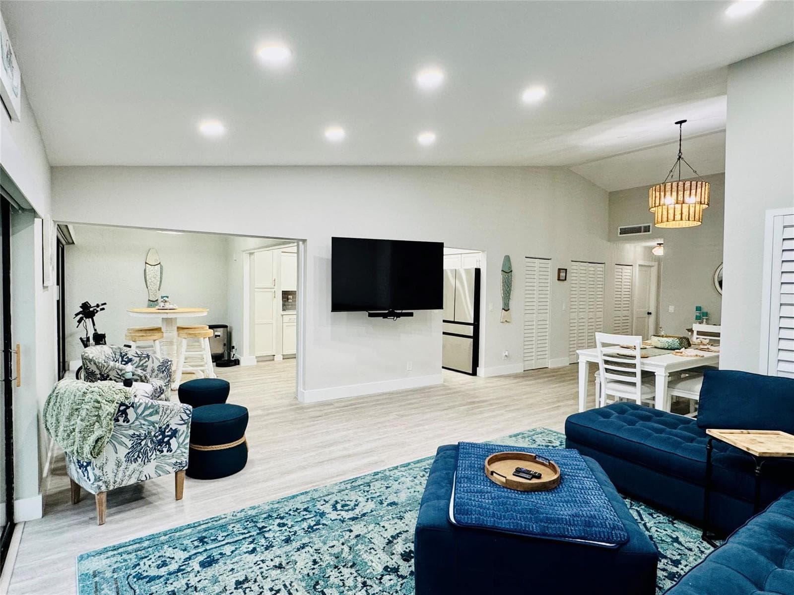 3216 S Lakeview Circle 5202 photo 10