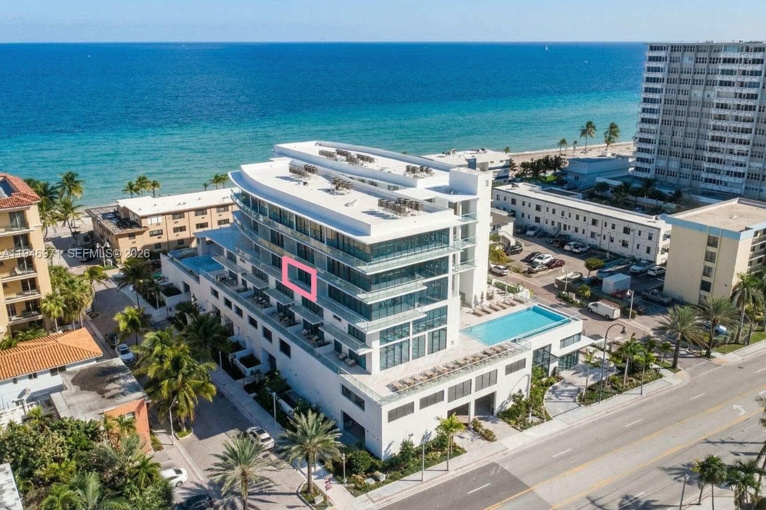3319 N Ocean Drive 508 photo 2