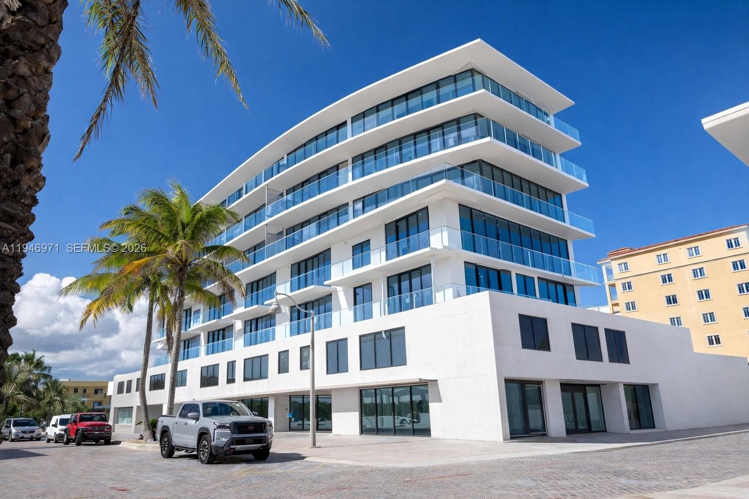3319 N Ocean Drive 508 photo 7