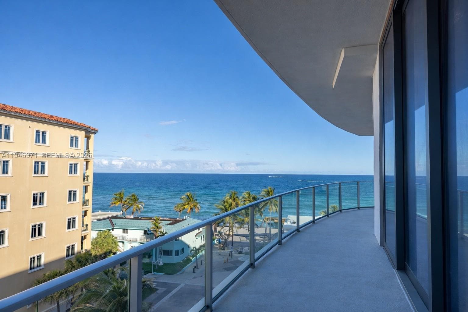 3319 N Ocean Drive 508 photo 1