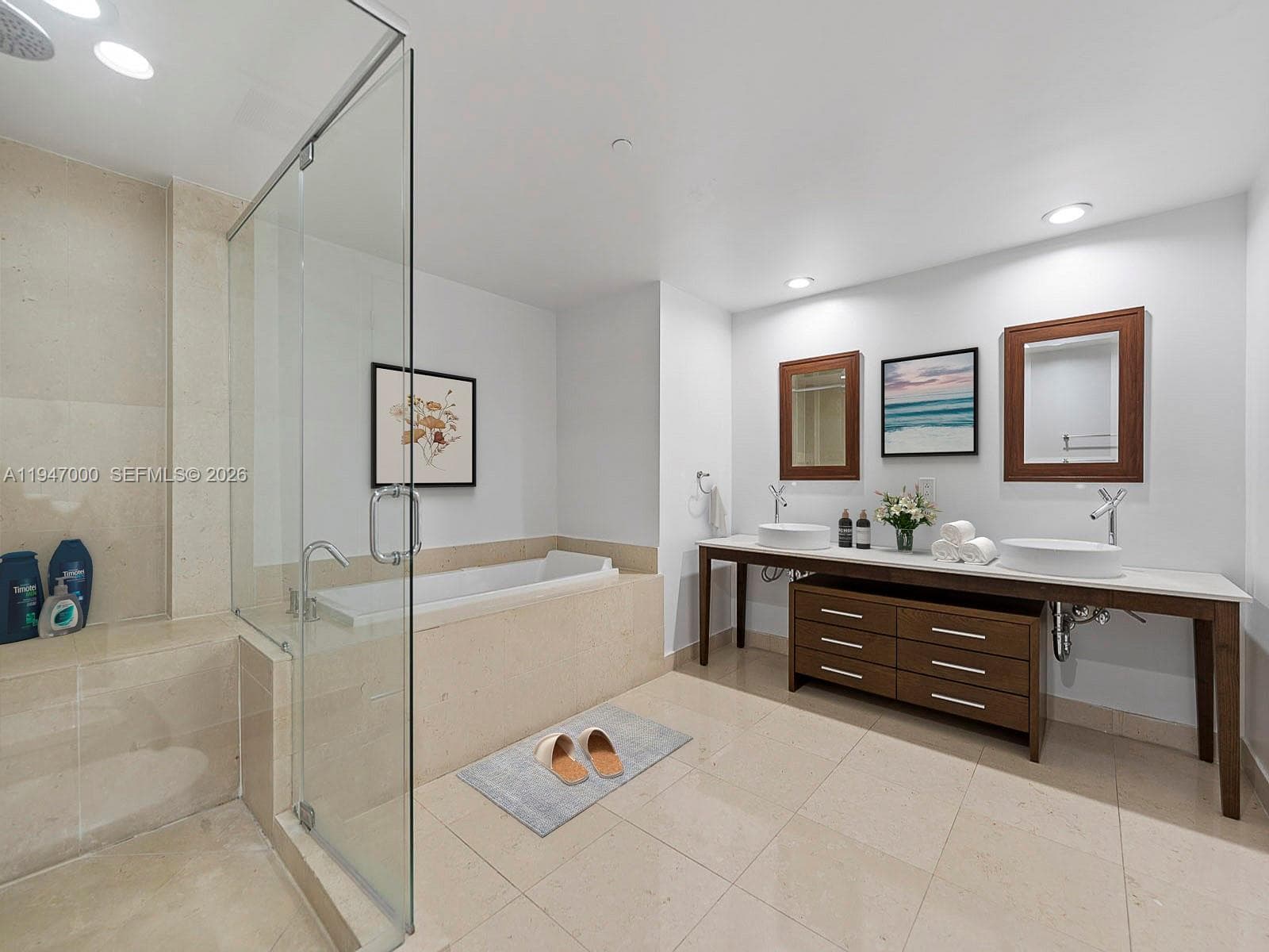 495 Brickell Ave 1801 photo 6