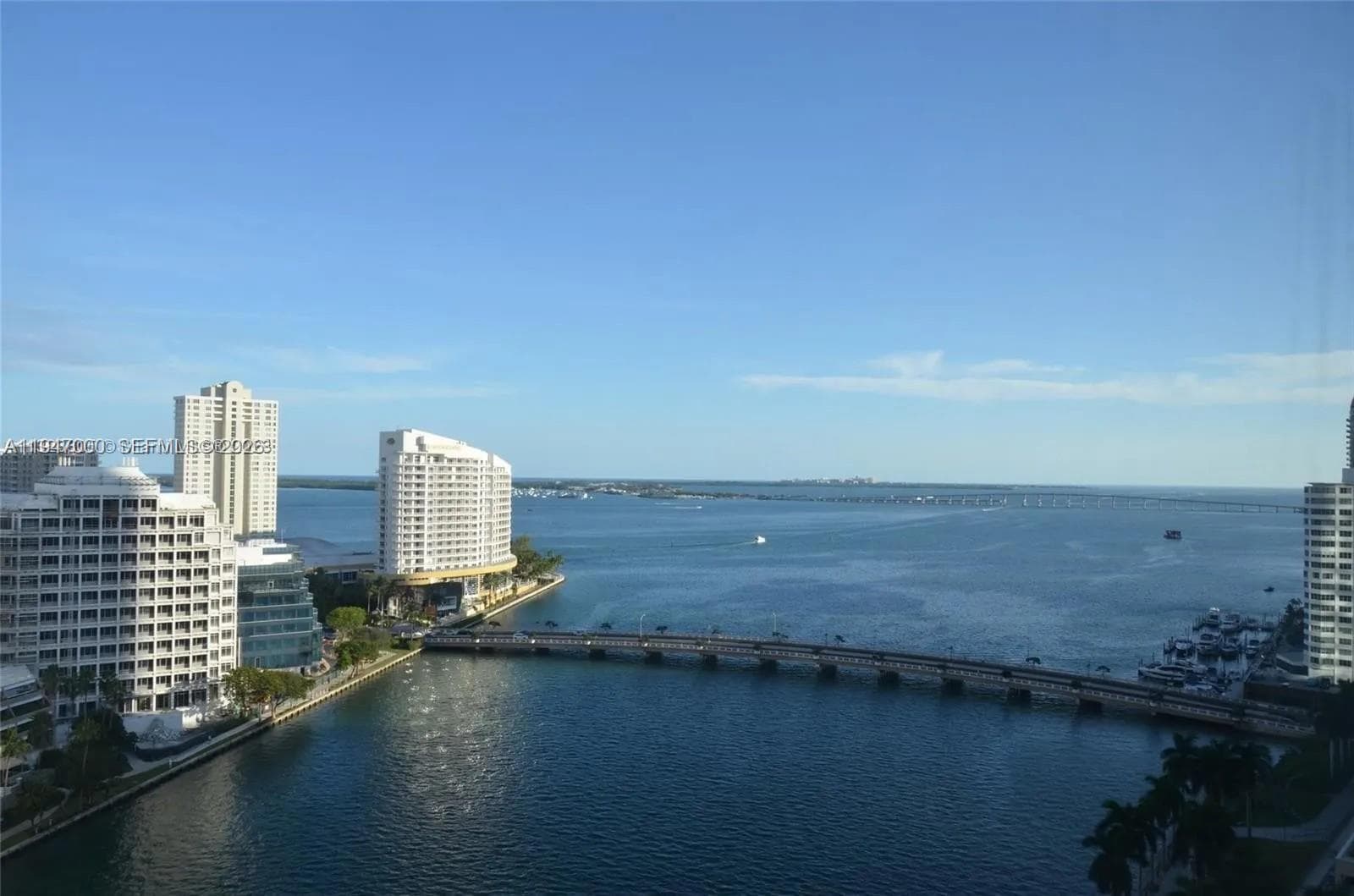 495 Brickell Ave 1801 photo 11