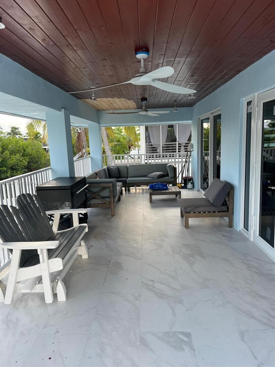 27346 Martinique Ln 27346 photo 19