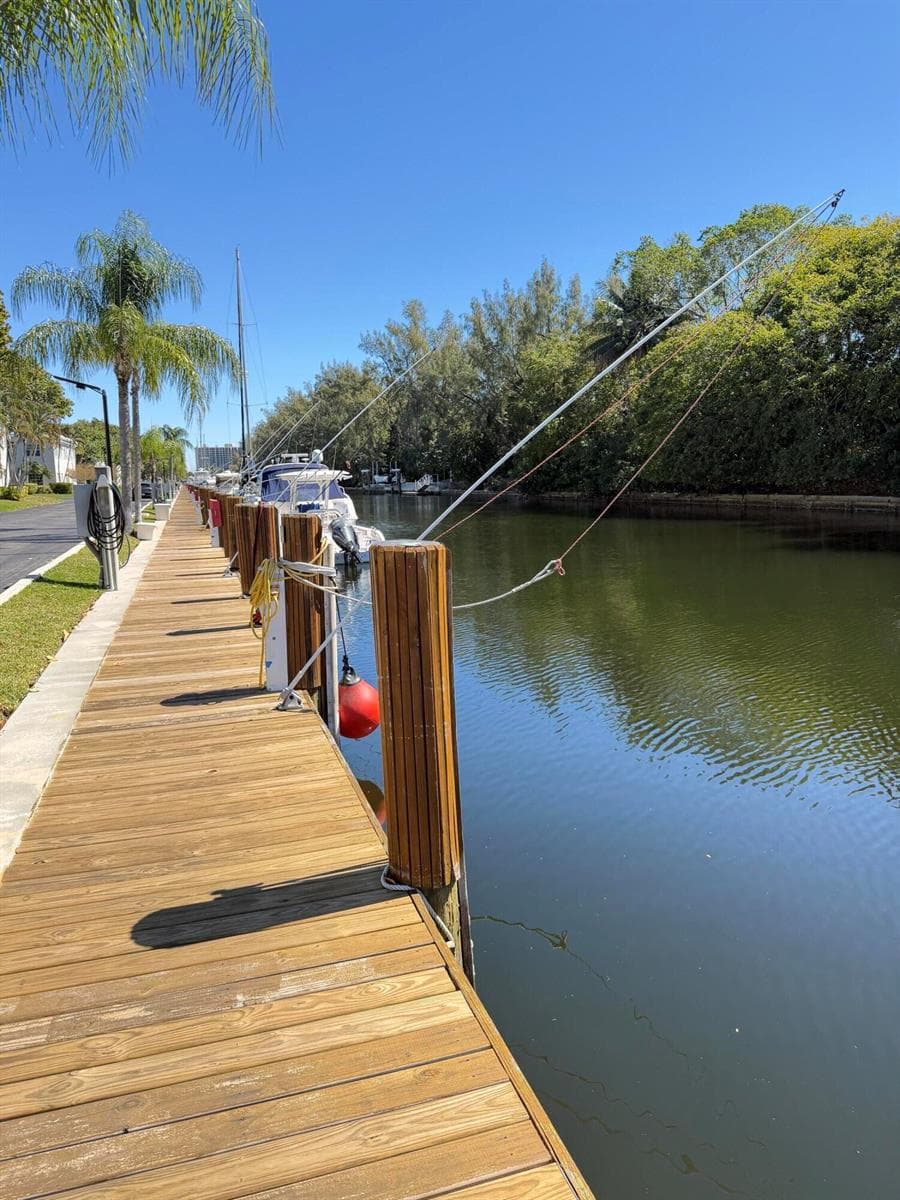 6347 Bay Club Drive 3 photo 11
