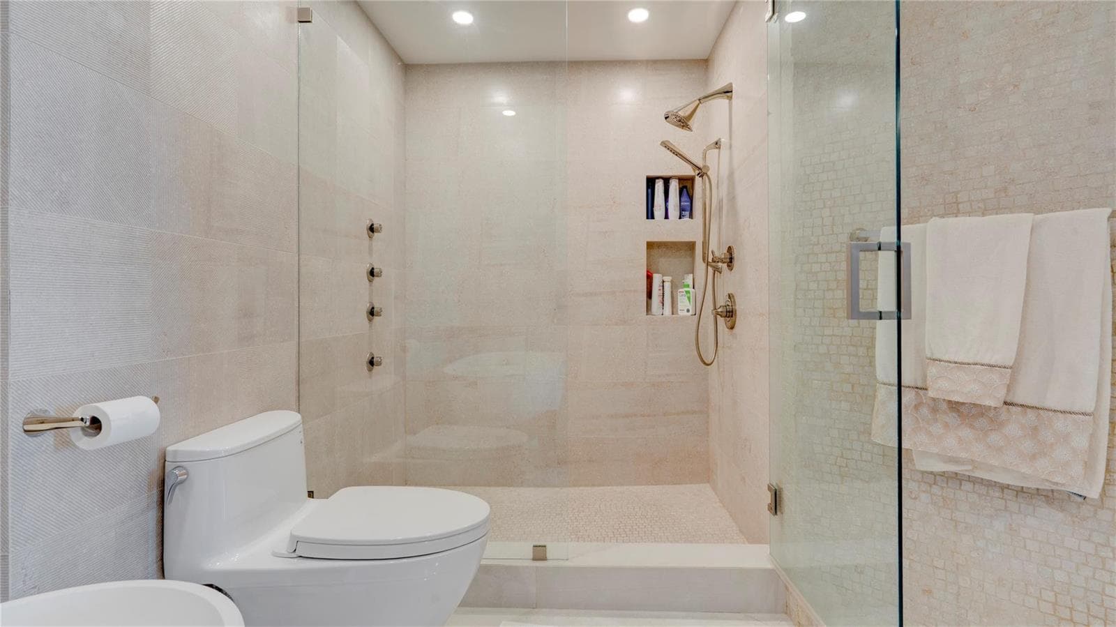 4240 Galt Ocean Drive 1006 photo 17