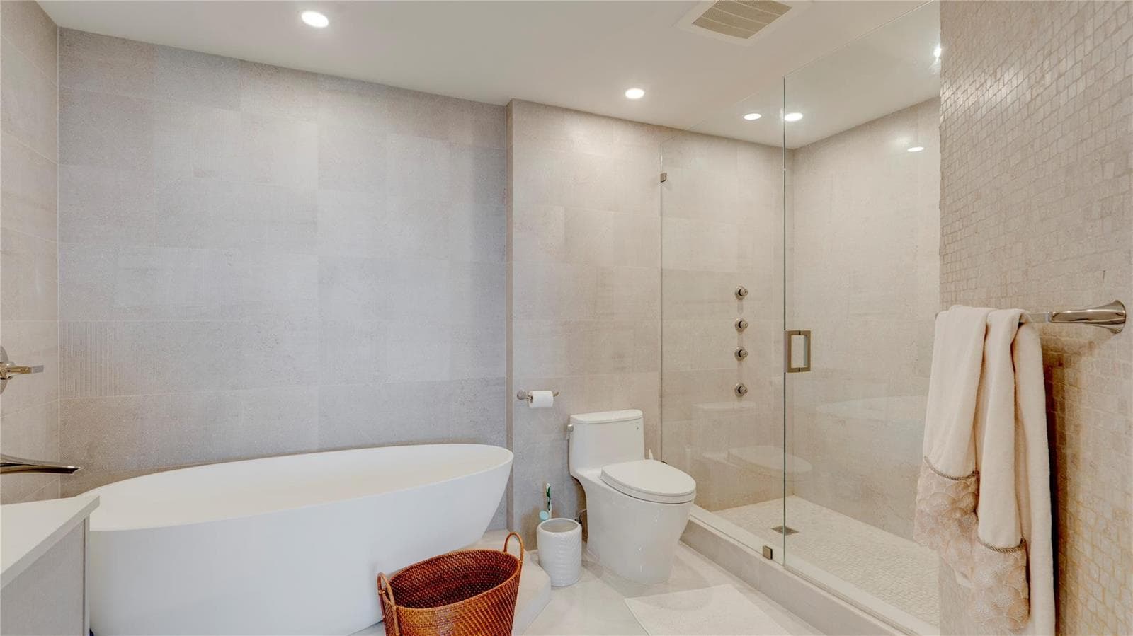 4240 Galt Ocean Drive 1006 photo 16