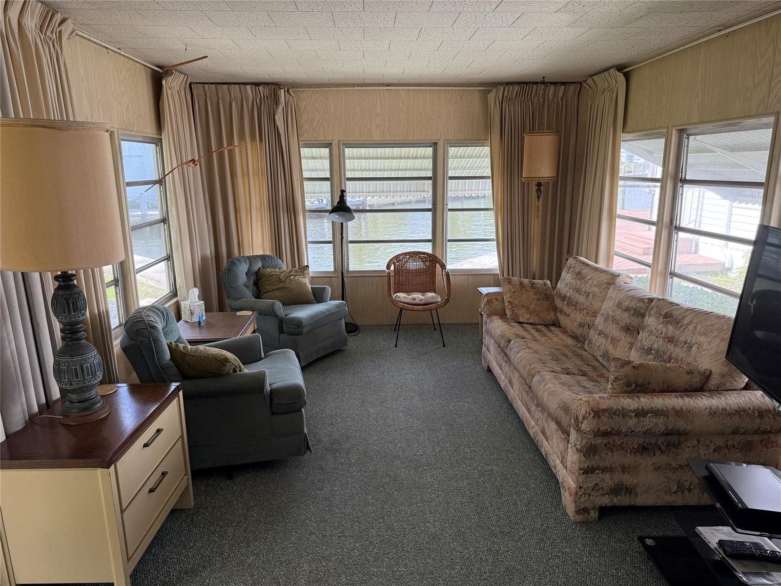 201 Mallard Drive photo 16