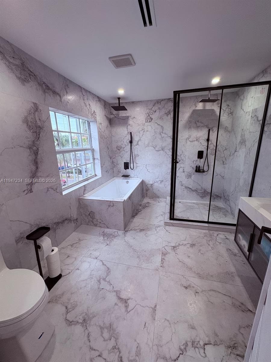 3822 NE 171st St 3822 photo 4