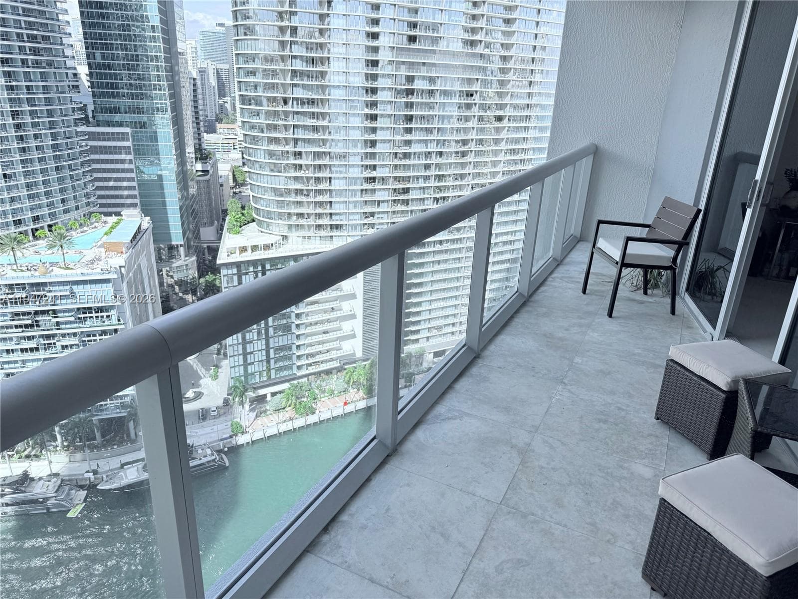 465 Brickell Ave 2906 photo 2