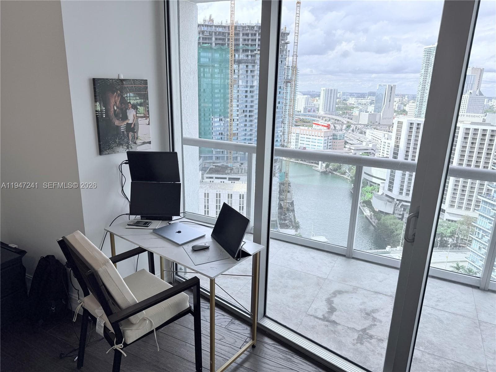465 Brickell Ave 2906 photo 7