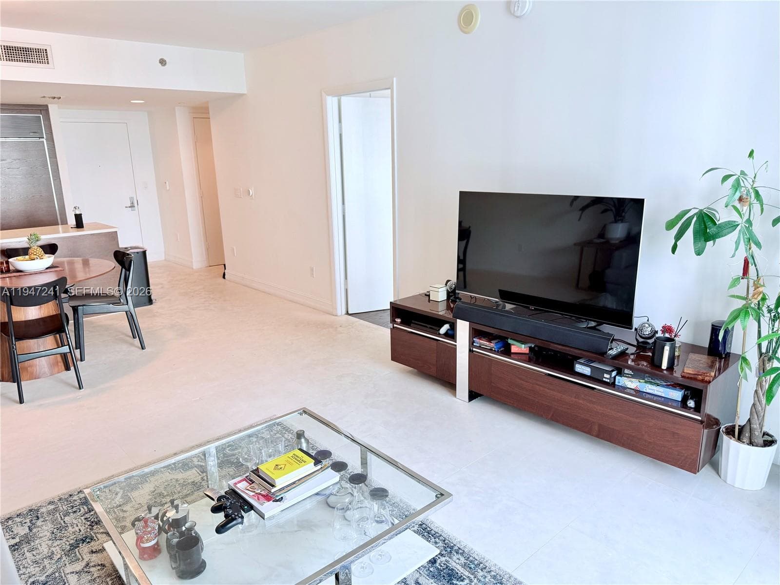 465 Brickell Ave 2906 photo 5