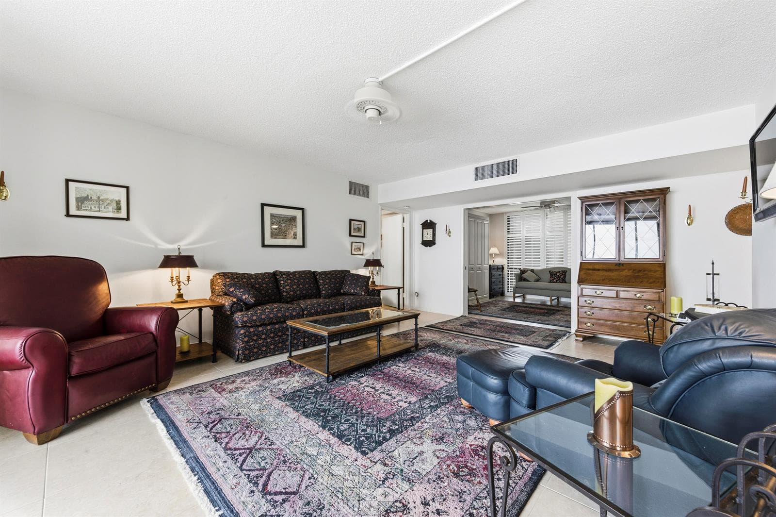 126 Lakeshore Drive 526 photo 7