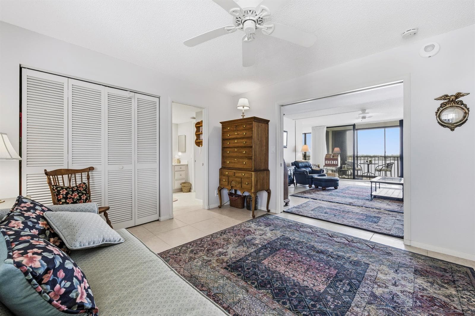 126 Lakeshore Drive 526 photo 8