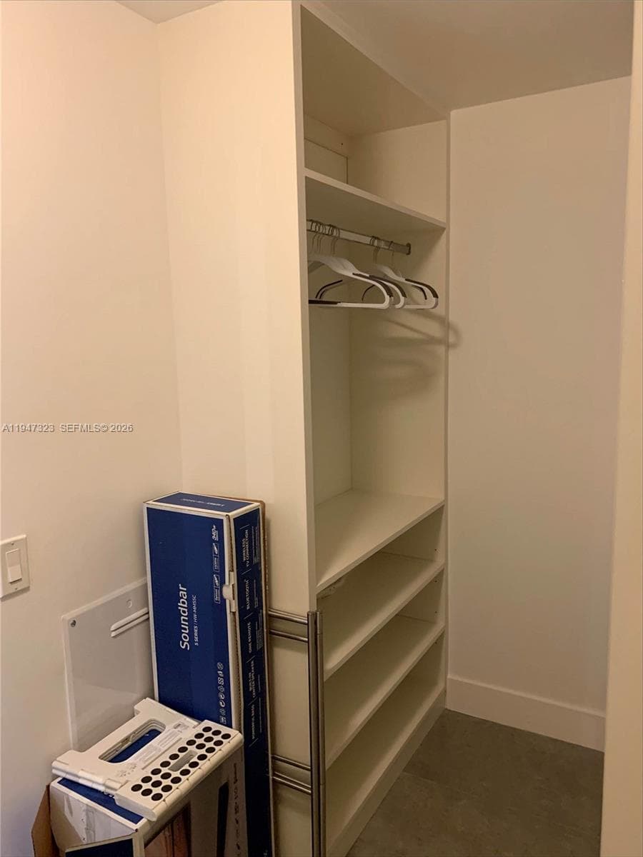 16385 Biscayne Blvd 1417 photo 10