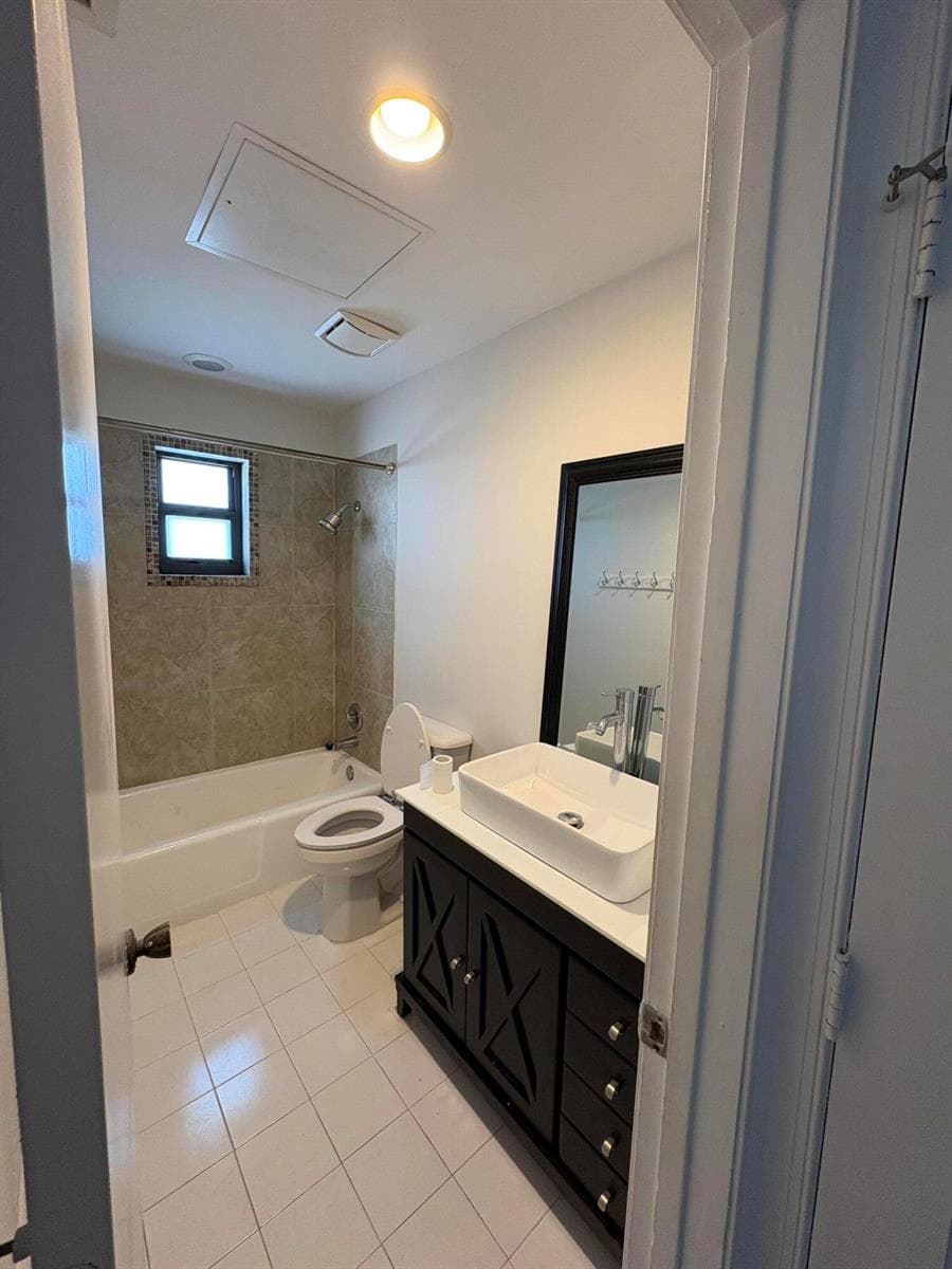 360 Wilma Circle 5 photo 15