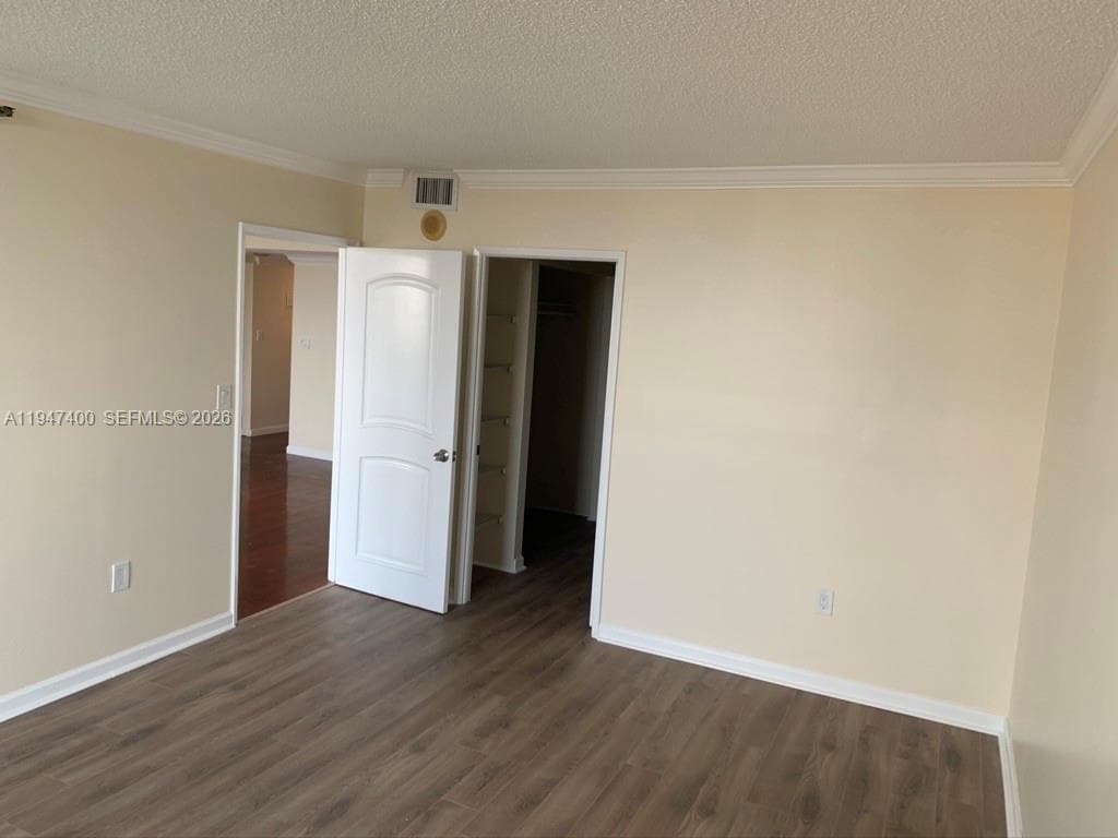 20505 E Country Club Dr 1631 photo 6