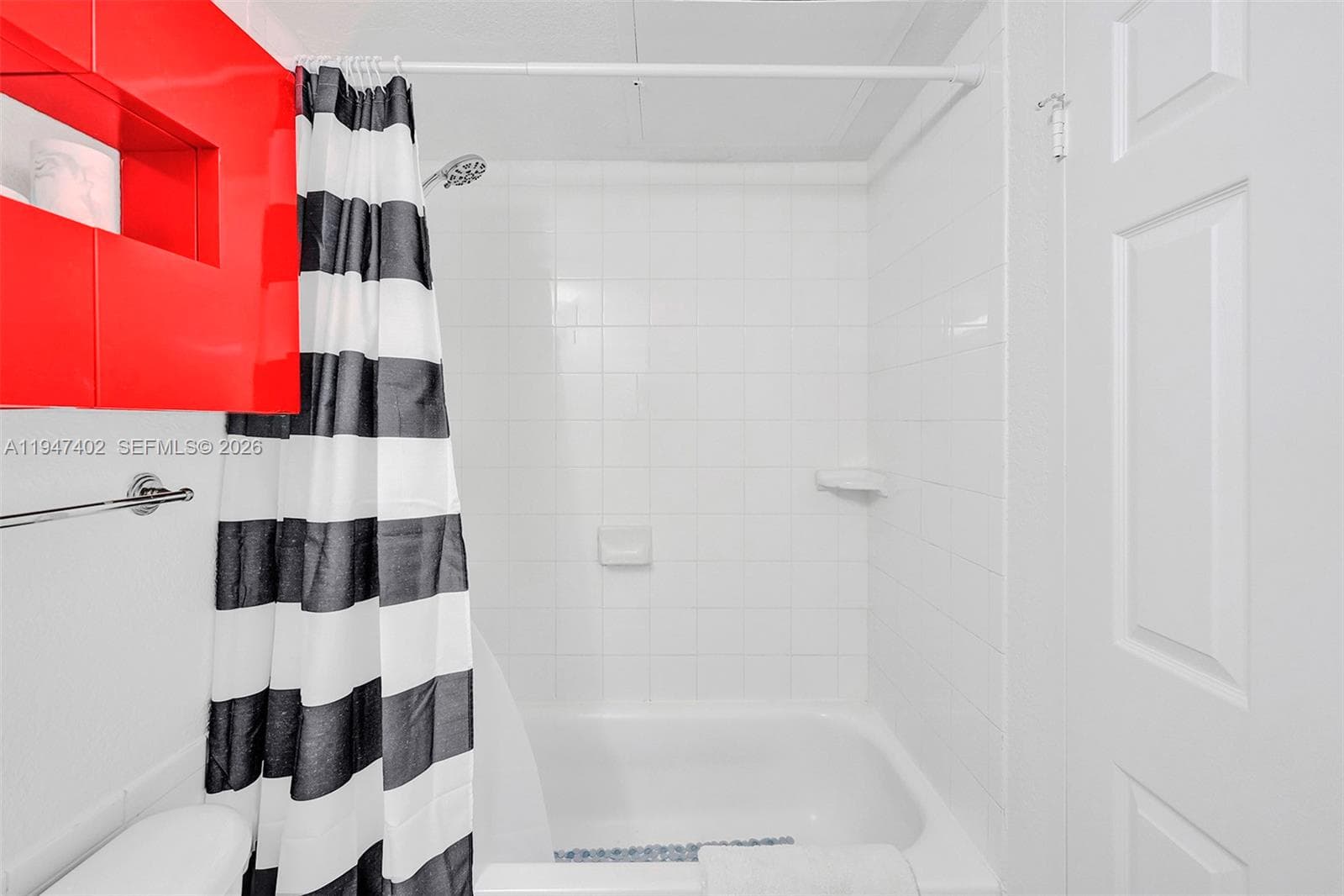 2501 Ocean Dr 905 (available June 5) photo 11