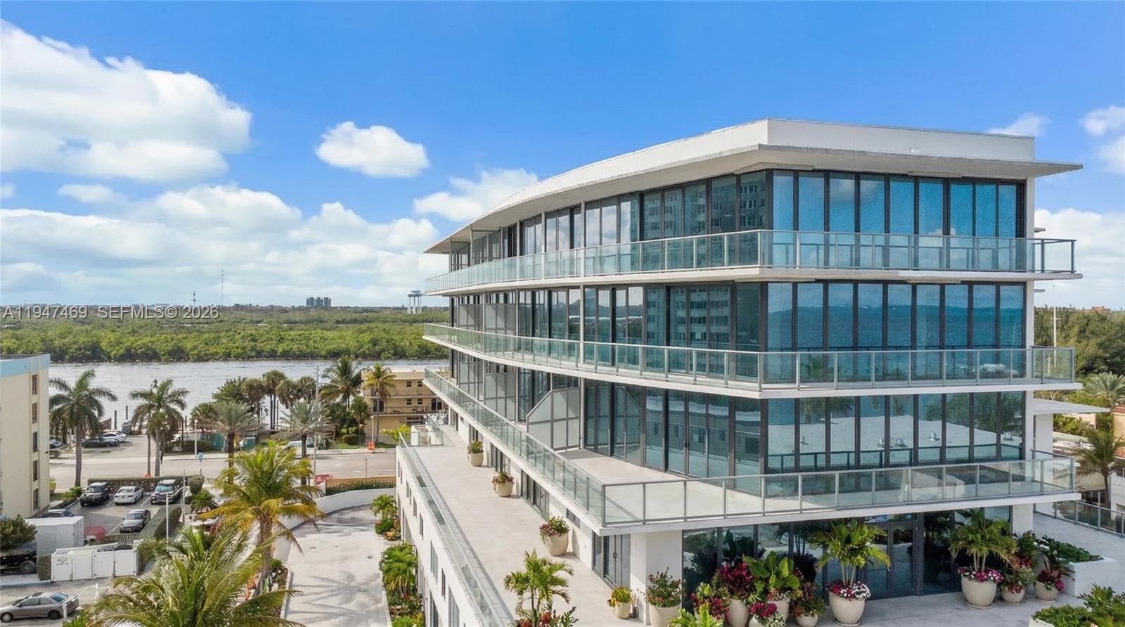 3319 N Ocean Drive TH4 photo 9