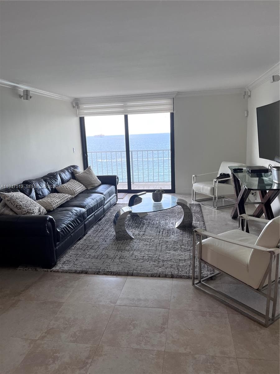 2625 Collins Ave 1407 photo 7