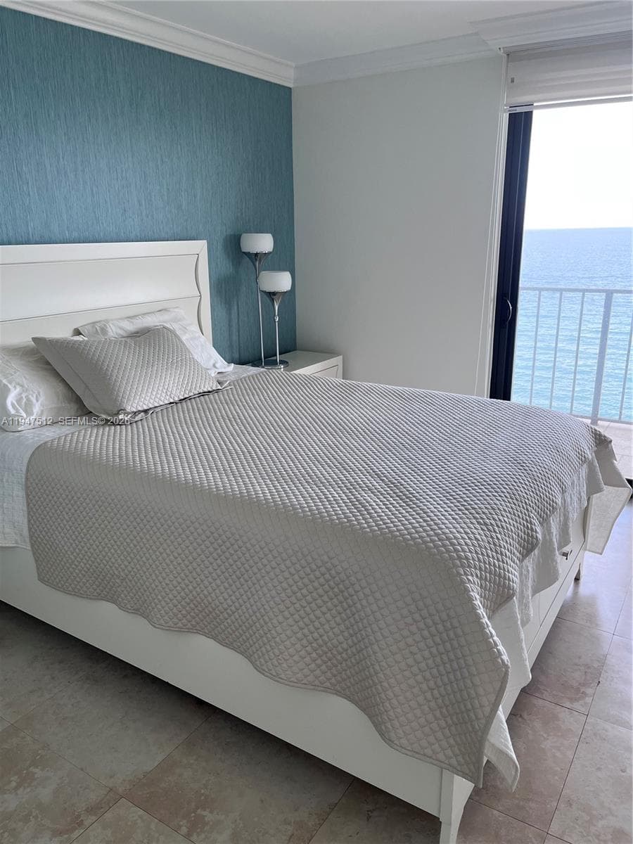 2625 Collins Ave 1407 photo 10