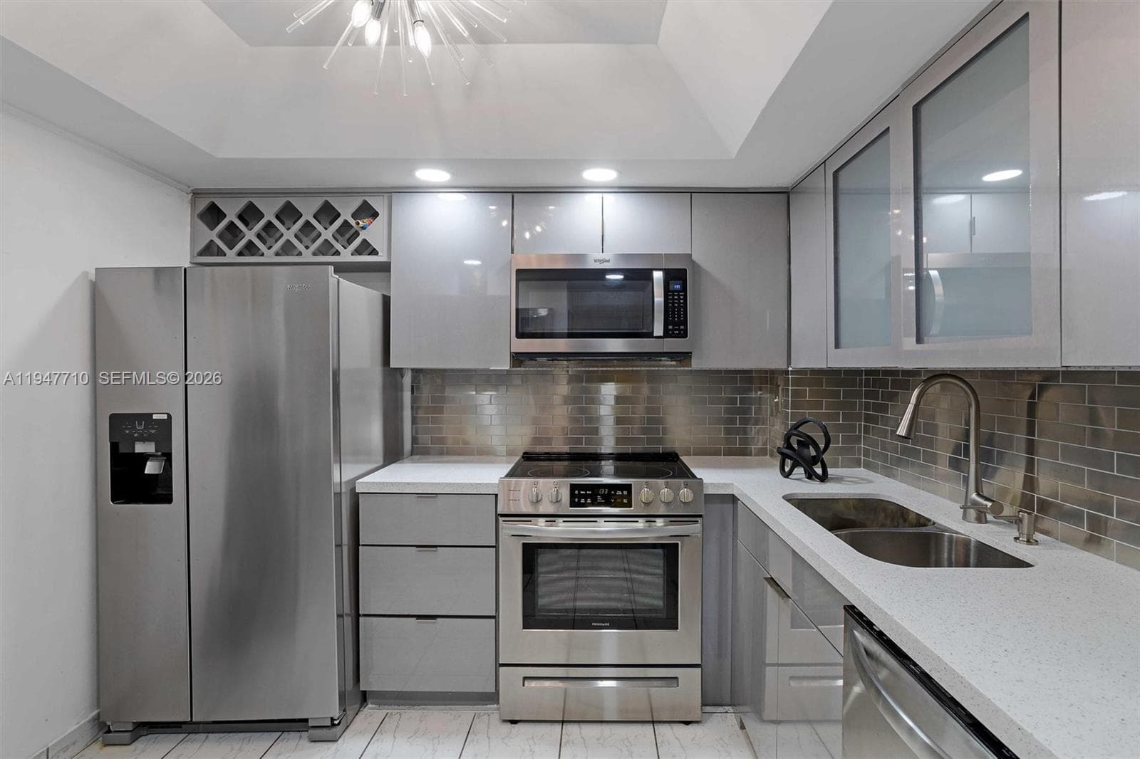 1623 Collins Ave 812 photo 18
