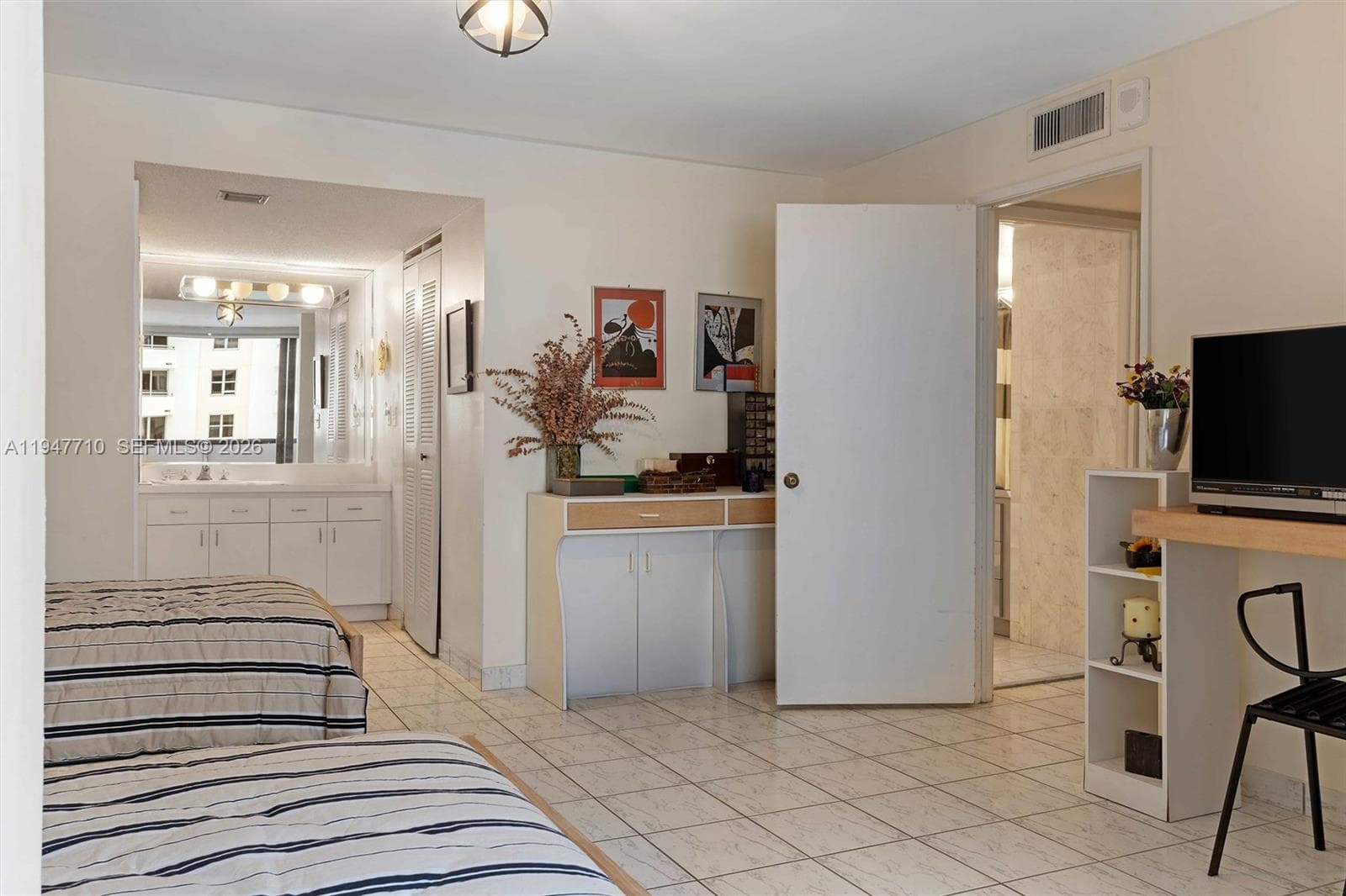 1623 Collins Ave 812 photo 25