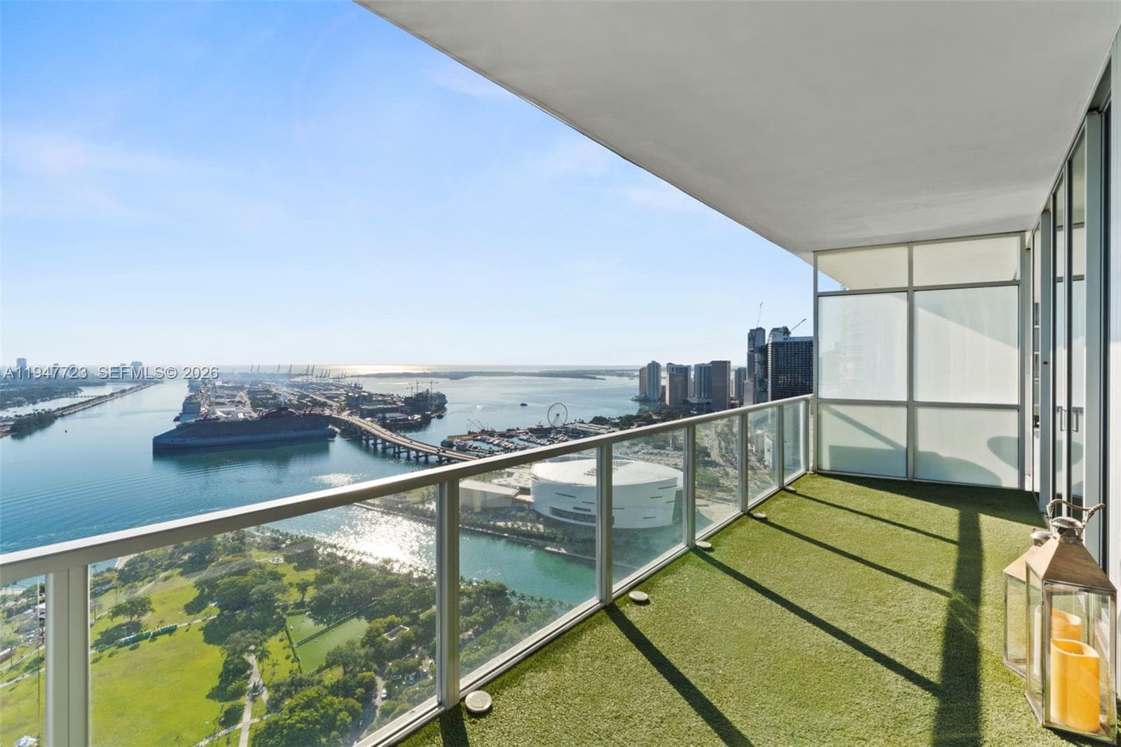 1100 Biscayne Blvd 4502 photo 2