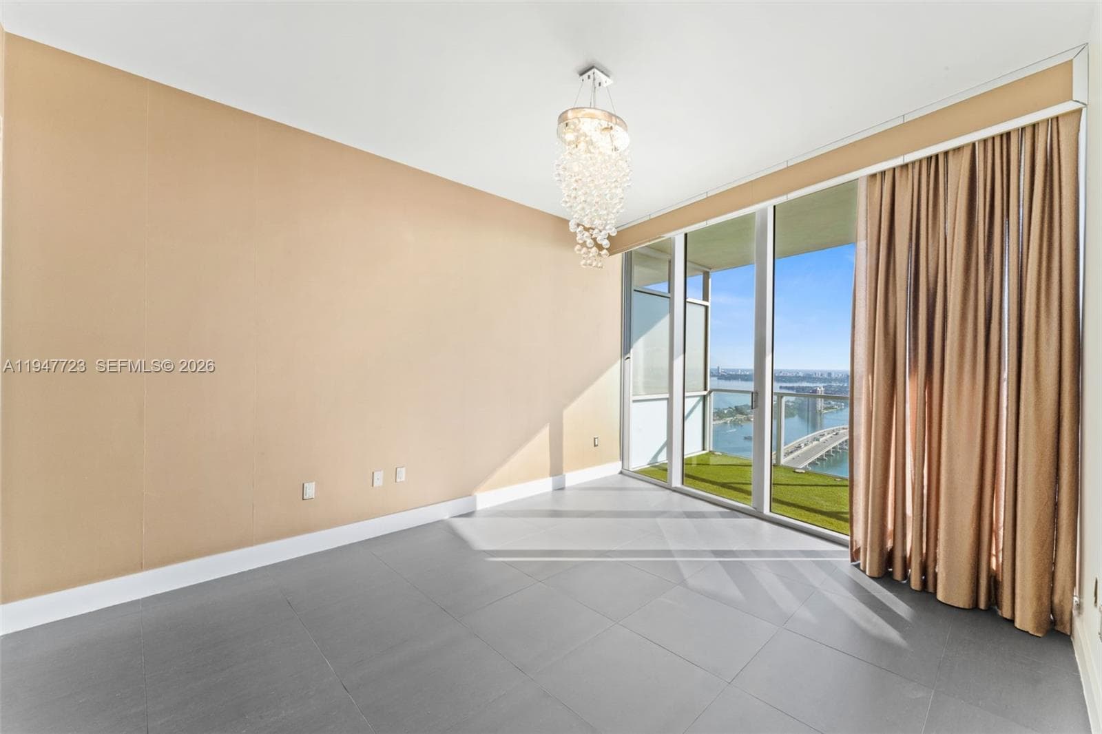 1100 Biscayne Blvd 4502 photo 12