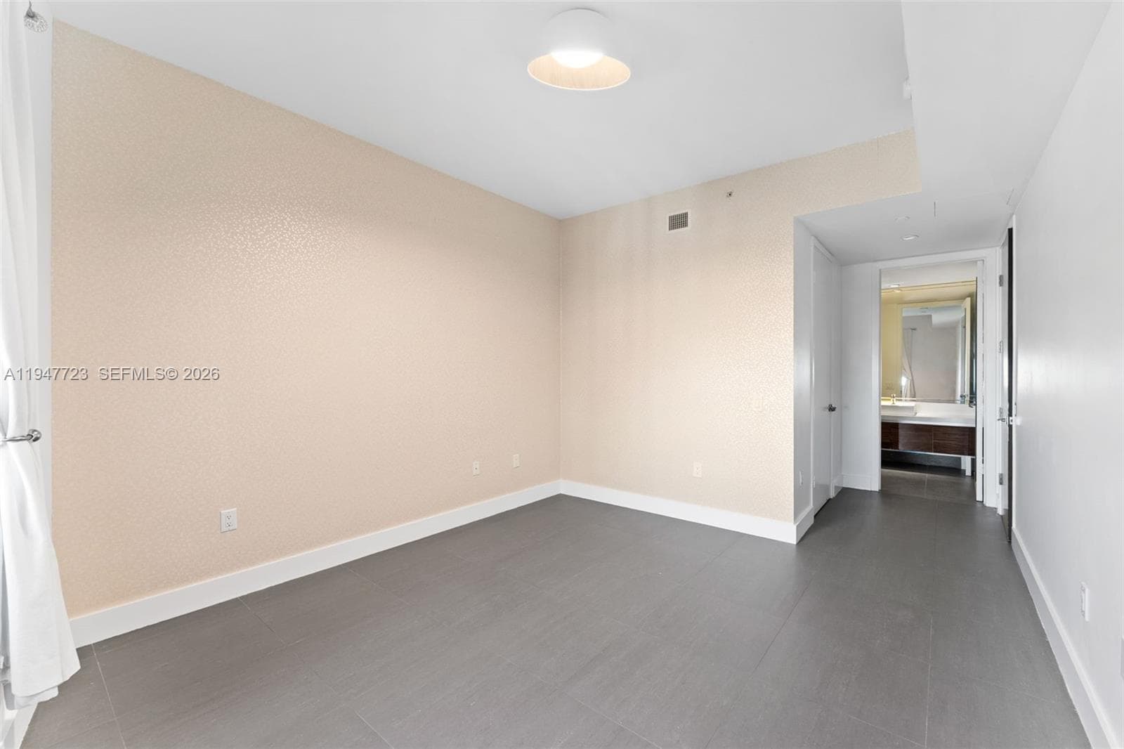 1100 Biscayne Blvd 4502 photo 20