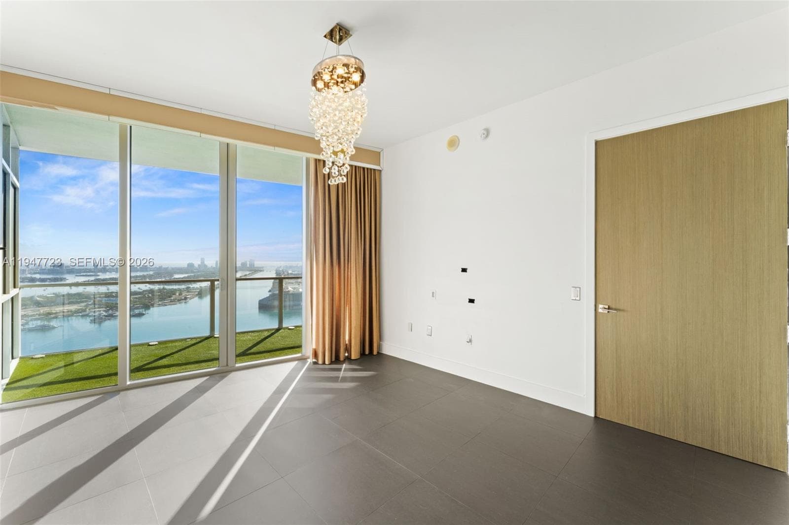 1100 Biscayne Blvd 4502 photo 14