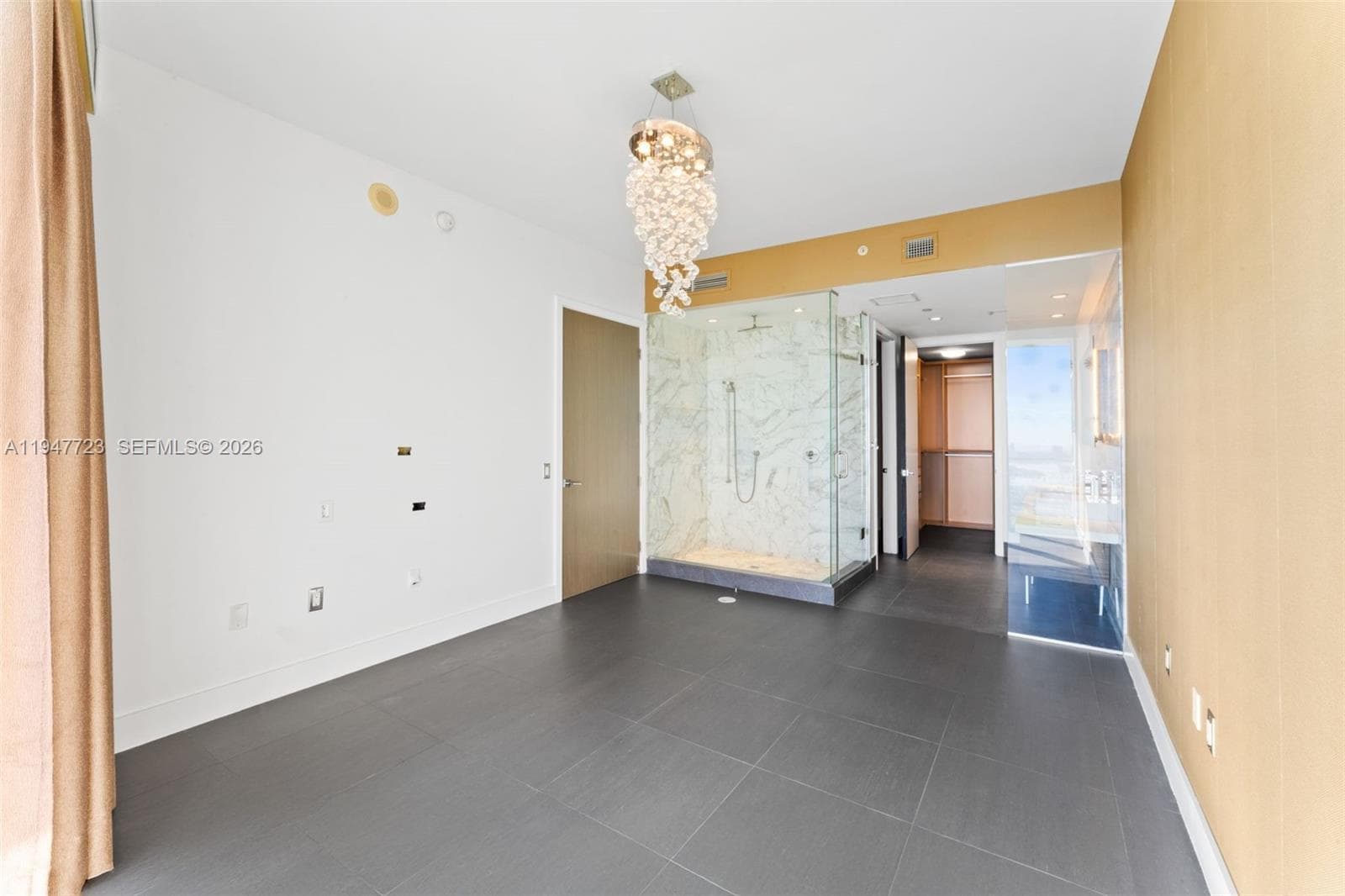 1100 Biscayne Blvd 4502 photo 15
